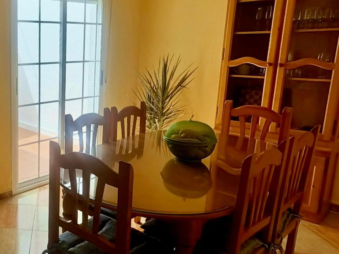 Chalet Adosado Con Azotea Andaluza Y Patio, Junto A La Playa 이슬라크리스티나 외부 사진